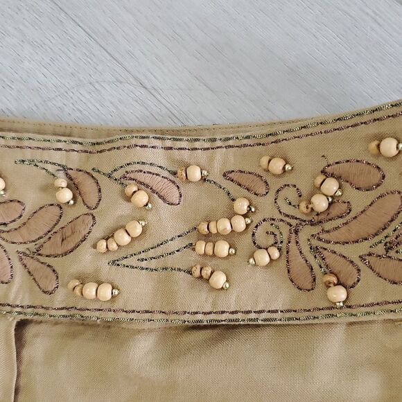 Larry Levine Womans Hand Beaded,Embroidered Tan Linen Blend Capri, SIZE 4 - Picture 3 of 9